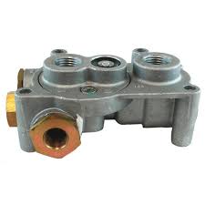 Tp 5 Tractor Protection Air Brake Valve In 2020 Air Brake Tractors Stop Light