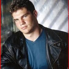 Aaron Rayborn (@rayborn85)