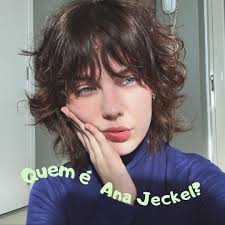 Manda pra aquele seu amigo que sempre quis ler Nadia Keane 🏴‍☠️ essa é a  sua última chance de levar pra casa a coleção autografada e com nossos  carimbos especiais 🥺 .