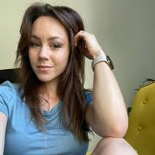 Jackie Gentry's Instagram, Twitter & Facebook