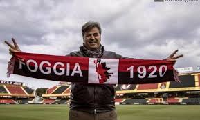 The team gained nationwide popularity as foggia calcio in the 1990s when coached by zdeněk. Calcio Foggia Landella Lunedi Confronto Con La Societa Foggia Reporter