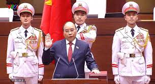 Thủ tướng nguyễn xuân phúc cùng đoàn đã có mặt tại nghĩa trang tp.hcm chuẩn bị lễ tang đại tướng lê đức anh. Chá»§ Tá»‹ch NÆ°á»›c Nguyá»…n Xuan Phuc Tuyen Thá»‡ Nháº­m Chá»©c Ä'ai Phat Thanh Va Truyá»n Hinh Nghá»‡ An