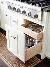 This Is What I Want For Pans And Lids A Big Drawer With A Hidden Drawer For Lids Home Kitchens Kitchen Hacks Organization Pan Storage