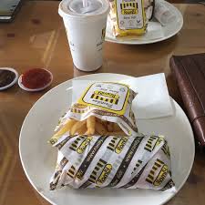 Good service and staff. (3 tips) Fotos Bei Ramly Burger Rnr Gurun Arah Utara North Bound Gurun Kedah