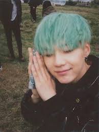 ʏᴏᴜʀ ʟᴏᴠᴇ ɪs ʟɪᴋᴇ ᴀ ᴘᴏʟᴀʀᴏɪᴅ ✂︎ ᴛᴀᴇɢɪ ᴍᴏᴏᴅʙᴏᴀʀᴅ