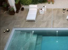 epingle par yeliz sur piscine carrelage exterieur dalle piscine carrelage piscine
