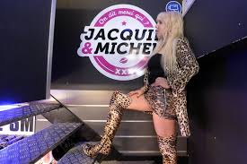 Nancy. Photos. Une star du porno tourne un film dans la boutique Jacquie et  Michel