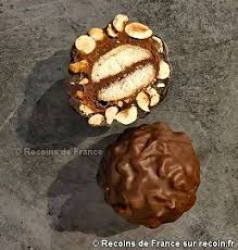 Boulet De Metz Enrobe De Chocolat Chocolatiere Chocolat Au Lait