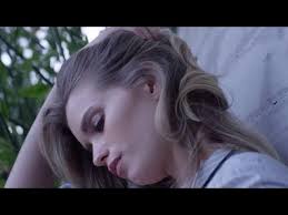 Supermodel Acting Class: Abbey Lee Kershaw and Riley Keough