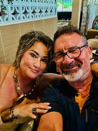 Great evening with our awesome friends, Carolyn and Curran Watters! And  Wow…what a crowd at Cumming City Center🎇