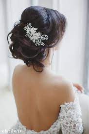 Hair Comes The Bride 20 Bridal Hair Accessories Get Style Advice For Any Budget Weddinginclude Hair Styles Bridal Hair Wedding Hairstyles For Long Hair