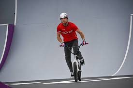 La selección olímpica de bmx abrió la senda en tokio 2020 clasificando a sus tres representantes a la ronda de semifinales. S03mfk2esw96qm