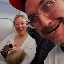 happy 2025 y'all, i'm a January baby so i live for this chilly and glorious  time of year! i've got a new tune coming out with my lady wife  @carolinecanwrite via our