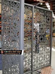 Perkenalkan kami adalah pengrajin yang memproduksi beberapa produk. 0812 3887 4441 Jual Partisi Ruangan Plat Ornamen Murah