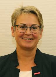 Ehrenamt und Geschäftsführung