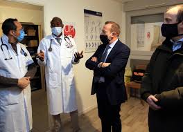 Afin d'obtenir une consultation avec un médecin de la région. Blois Des Medecins A La Fois Urgentistes Et Generalistes