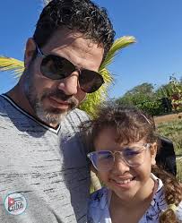 Encantadoras fotografías de la talentosa actriz Isabel Santos junto a su  hermosa nieta Havana. Es fascinante ver el increíble parecido entre las  dos. ¡Una conexión llena de amor y belleza! 🥰😇👧❤️🌟🎭🇨🇺