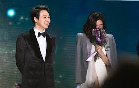On february 7, 2012, a traditional wedding scene was filmed at gyeonghui palace in seoul, involving the young crown prince lee gak and hwa yong. Humor 141231 Troll Yoochun At Sbs Drama Awards 2014 Victim Jun Ji Hyun Jyj3