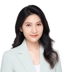 Jasmine Mao's Instagram, Twitter & Facebook