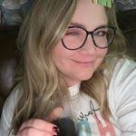 Alicia Holbert's Instagram, Twitter & Facebook