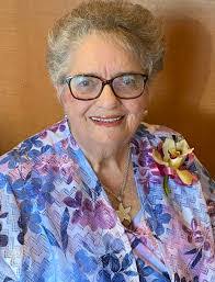 Carolyn Tomberlin's Instagram, Twitter & Facebook