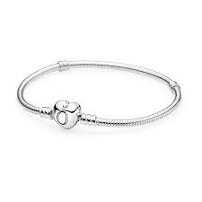 Auch ohrstecker, hänger und creolen von pandora finden sie passend zu halskette und armband hier auf galeria.de. Pandora Armband 925er Silber Herzverschluss 590719