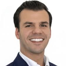 Larry Firestone's Instagram, Twitter & Facebook