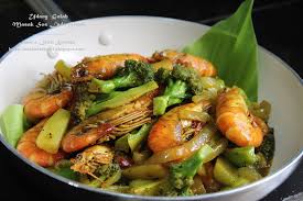 Cara memasak udang saus tiram:1. Resepi Udang Galah Masak Sos Tiram Resepi Merory Sedap Betul