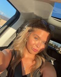 Emily Crisp (@emily_crisp22) • Instagram photos and videos