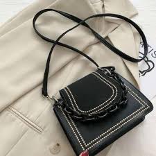 Mali + lili, josie triple zip crossbody bag pouch unik untuk ponsel. Harga Tas Model Baru 2021 Terbaru Agustus 2021 Biggo Indonesia
