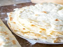 La tortilla de betanzos no tiene los huevos del todo crudos, y pillarle el punto para que esté. Como Hacer Tortillas De Harina Con Aceite De Oliva En 20 Min