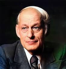 St. Catherine Street, 1971 versus November 21, 2020.