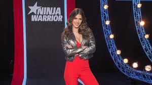 A eux de combler les vides. Medias Une Emission Tele Un Disque Un Livre La Folle Rentree D Iris Mittenaere