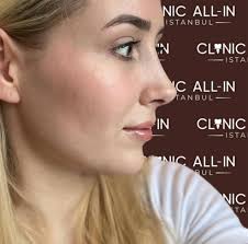 Ünlü Facial Refresh: Deep Plane Facelift ve Deep Neck Lift