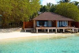 Rumah ini menjadi rumah idaman pemiliknya, karena desain sesuai dengan keinginan pemilik. Rumah Banglo Tepi Pantai Menjadi Impian Husniey Husain