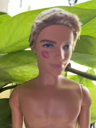 FASHIONISTAS KEN Kiss On The Cheek Doll Rooted Hair 2009