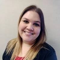 Sara Prust's Instagram, Twitter & Facebook