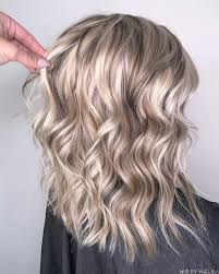 Pretty Blonde Hair Color With Hightlights Pretty Blonde Hair Balayage Hair Blonde Hair Highlights