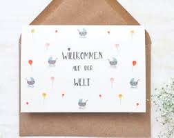 Patterned paper auf dawanda.com das perfekte geschenk für eine person finden jeder hat irgendwann in seinem leben einem anderen menschen ein geschenk gemacht. Klappkarte Zur Geburt Willkommen Welt Madchen Junge Geburt Baby Gluckwunsch Taufe Handlettering Kart Gluckwunschkarte Geburt Karte Geburt Baby Gluckwunsche