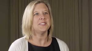 Sara Mosher '01: 2015 Grimes Award Winner