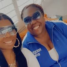 Happy Birthday Queen Ashanti & many more blessed birthday's beautiful!  🎂🎁🎈🎉🩷🙏🏽