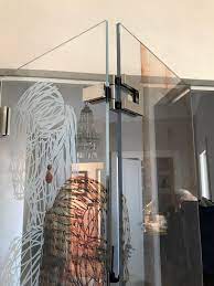 Sistema A Soffietto Per Porte In Vetro Extra Chiaro Con Stampa Digitale In Quadricromia E Bianco Porte Vetro Porte Pieghevoli Case Di Design