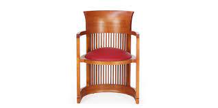 Robie entre 1908 et 1910 à chicago, elle est considérée comme l'une des constructions les plus importantes de l'histoire de l'architecture américaine, l'emblème des prairie house (maisons de la prairie) de wright. Barrel Chair By Frank Lloyd Wright