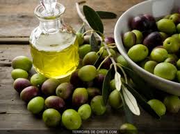 Tunisie Baisse De La Production Nationale De L Huile D Olive De 55 Estimee A 100 Mille Tonnes Pour 2016 2017 Tustex