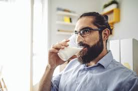 Acid reflux, otherwise known as heartburn, is when stomach acid or bile irritates the esophagus lining, says niket sonpal adding in this basic food might be able to help calm down your acid reflux symptoms. Why Drinking Milk Doesn T Help Heartburn According To An Expert