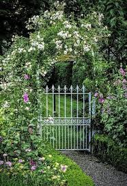 Pin By Nadie Reyhani On In The Nursery With Nanny Garden Gates And Fencing Garden Entrance Garden Gates