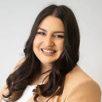 Nicole Vance, Loan Officer