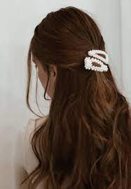 Pinterest Kyliieee How To Wear Pearl Barrettes In Your Hair Half Up Hairstyles For Long Hair Long Thin Hair Down Hairstyles For Long Hair Long Hair Styles