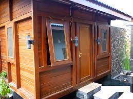 Sebenarnya yang membuat aquarium terlihat cantik dan indah adalah air yang cerah serta jenis hiasan aquarium. Rumah Kayu Unik Gaya Jepang Terbaru 2016 Rumah Kayu Arsitektur Rumah