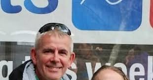 Wanderers fan Walton laps stadium to raise money